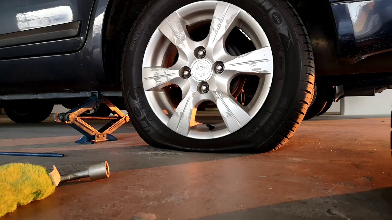 how-long-does-it-take-to-fix-a-flat-tire-tiresdoc